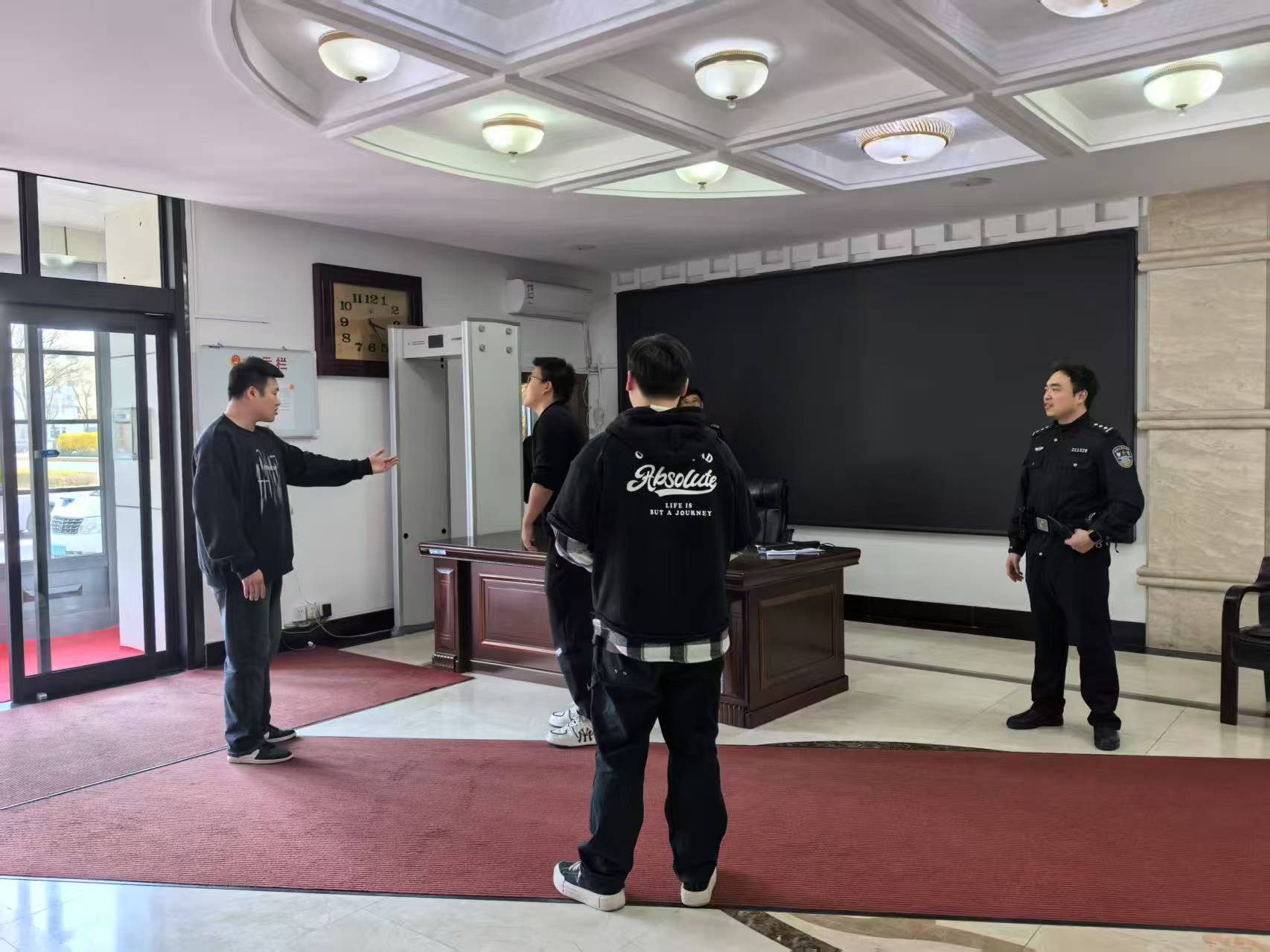 紧绷安全弦  把好安全关