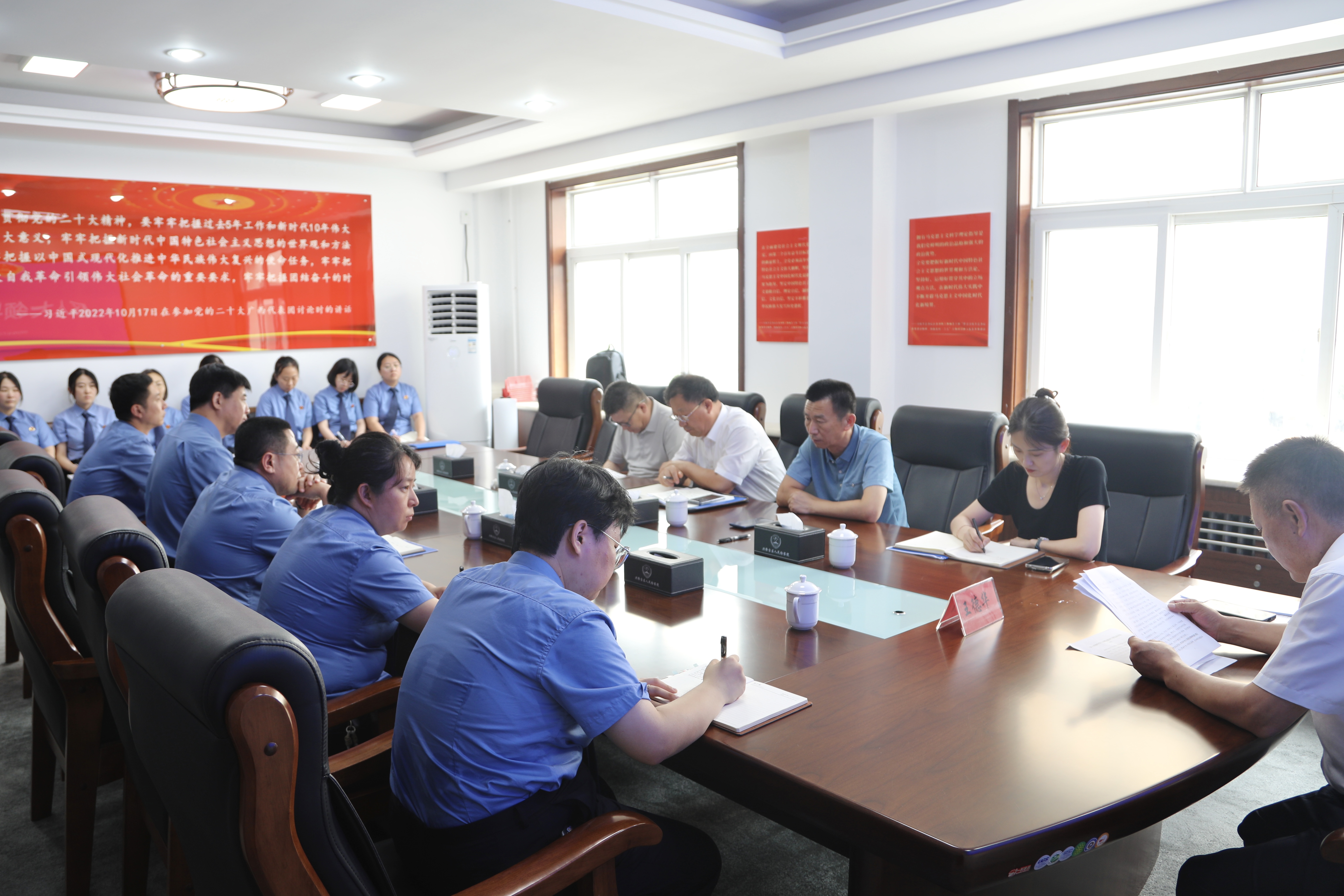 深入贯彻中央八项规定精神推动检察机关作风建设再上新台阶