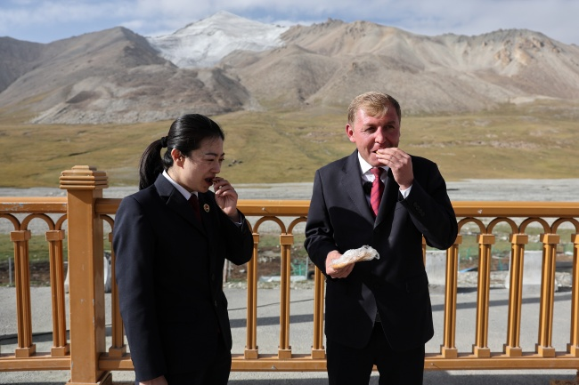 “庆祝新疆维吾尔自治区成立70周年·新时代新疆检察新面貌”系列报道|“馕”检察官在高原